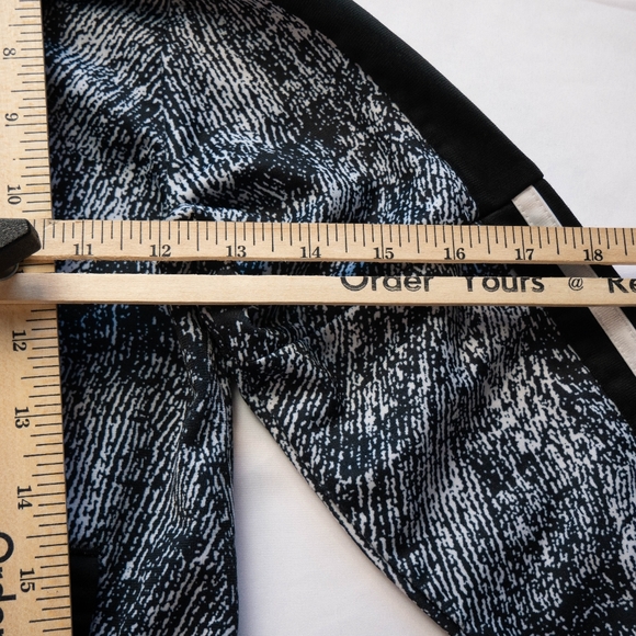 Adidas Big Boy's 7 Black White Tricot Tracksuit Jacket - Picture 9 of 10